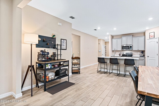 Building Photo - 10206 Powell Creek Ct