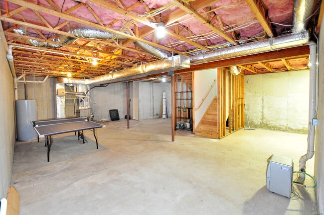 Building Photo - 115 Bradford Walk