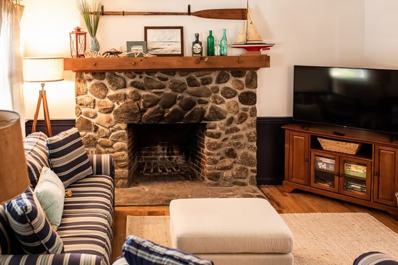 Building Photo - 431 Winnacunnet Rd