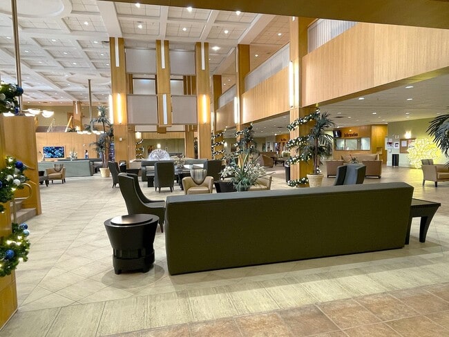 Building Photo - 1020 Exeter