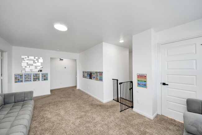 Building Photo - 8111 Fairfield Mnr Wy