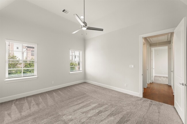 Building Photo - 9651 Kings Cross Station