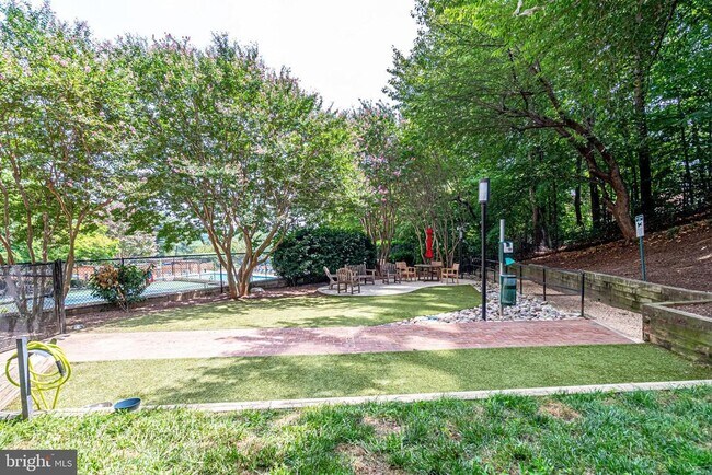 Building Photo - 5500 Holmes Run Pkwy