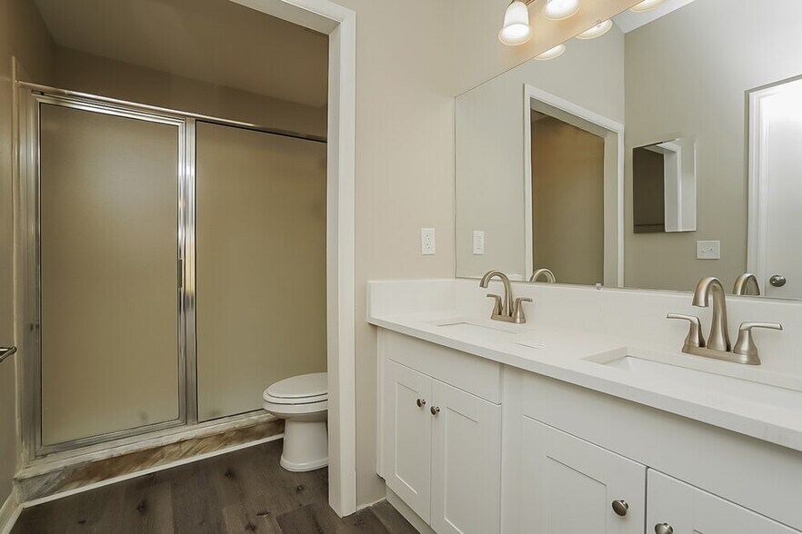 Building Photo - 5312 Southwick Dr