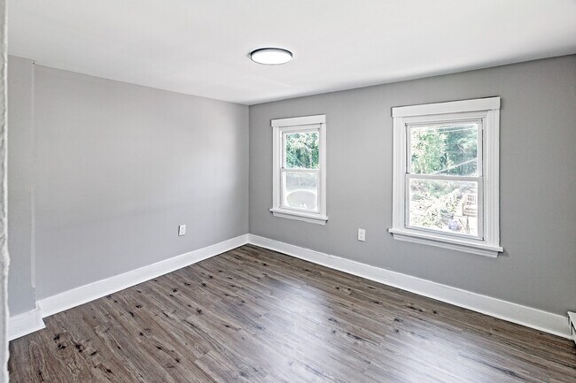 Building Photo - 218 Sinnickson St