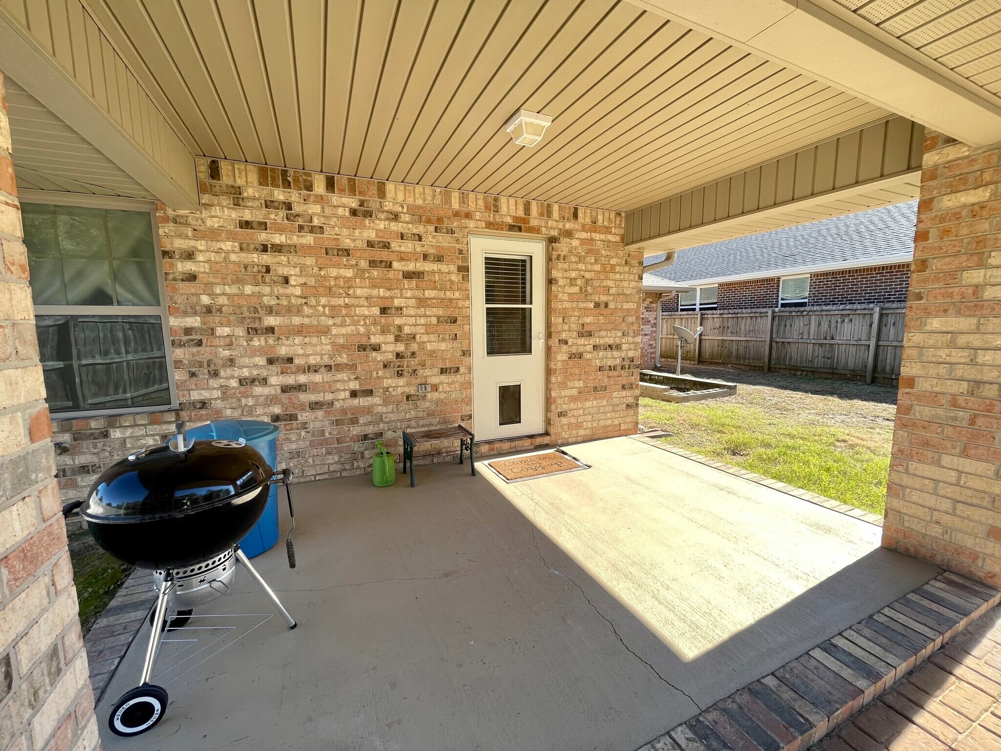 Building Photo - 4435 Winona Ln