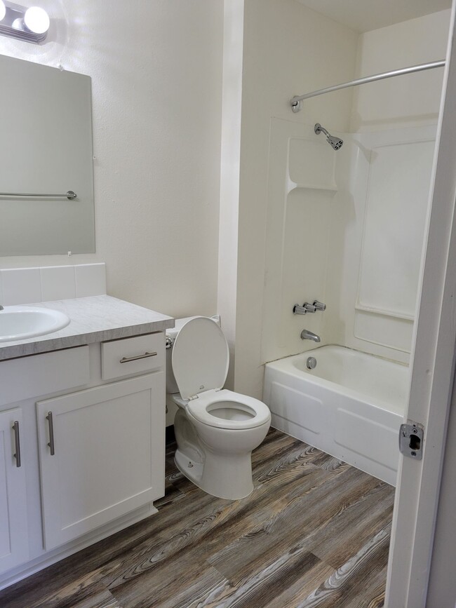 Floorplan - S815 - Star Apartments