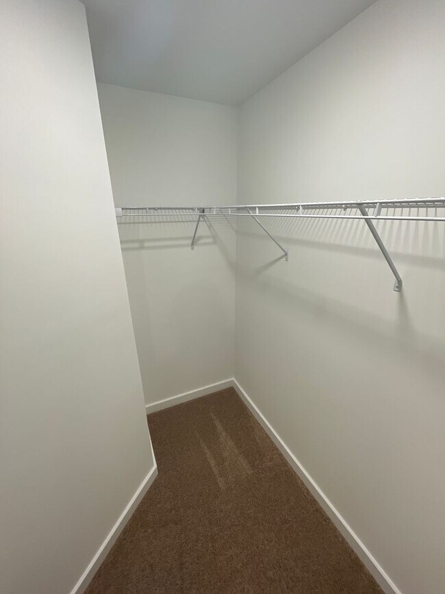 Building Photo - Home for Rent in Oak Grove, AL!! Available to View Now!!!