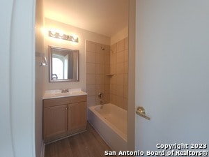 Building Photo - 10527 Hunters Pond