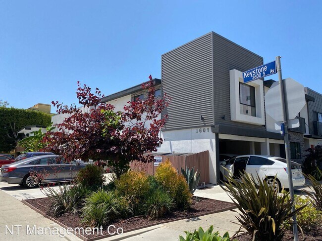 Building Photo - Studio, 1 bath Apartment - 3601 Keystone A...