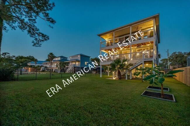 Building Photo - 1725 Union Ave