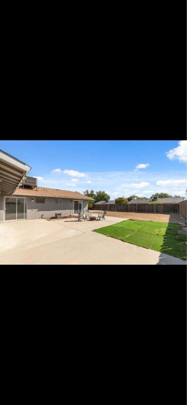 Building Photo - 1488 Ashcroft Ave