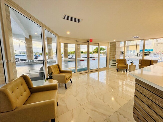 Building Photo - 18011 Biscayne Blvd