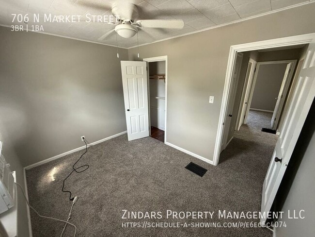 Building Photo - 706 N Market St