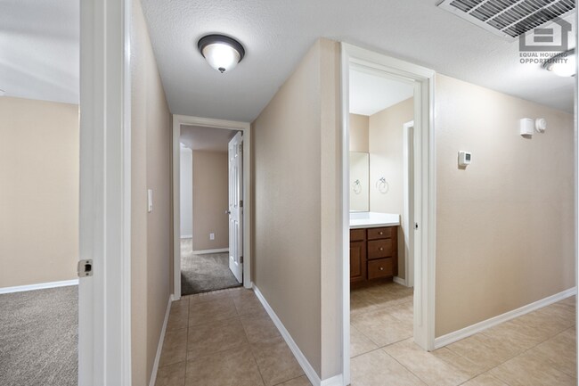 Building Photo - 3Bed/2Bath House at Thunderbird/59th Ave! Ready for Immediate Move-In! – RV GATE!