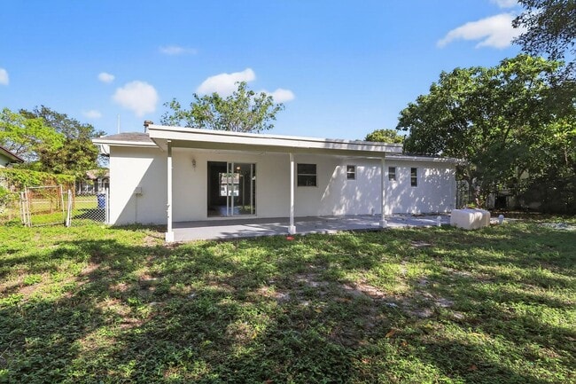 Building Photo - 4810 NW 19th St