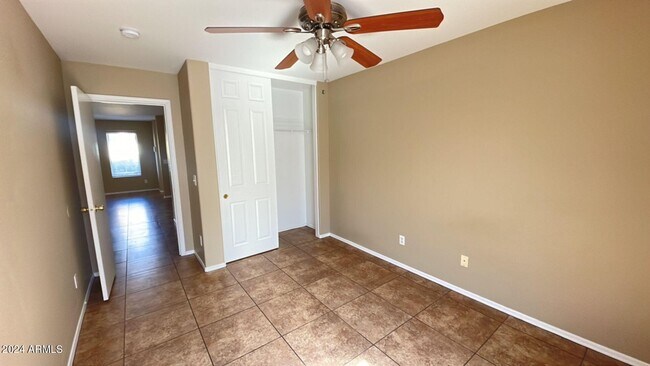 Building Photo - 7381 W Palo Verde Dr