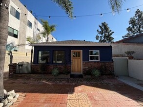 Building Photo - 2922 Glenhurst Ave