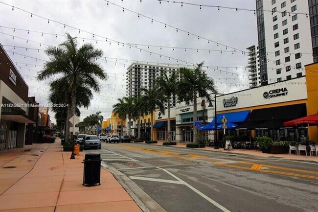 Building Photo - 5300 NW 87th Ave