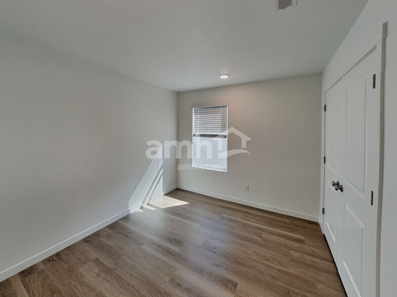 Building Photo - 23583 E 3rd Pl