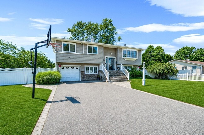 Building Photo - 309 Sunrise Dr
