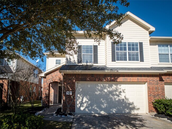 Primary Photo - 5406 Timber Ct Hollow