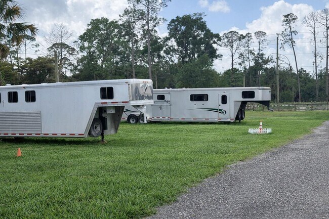Building Photo - 14845 Collecting Canal Rd