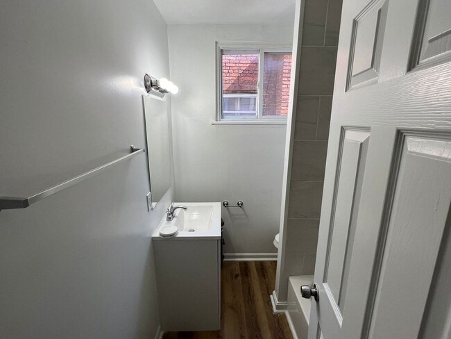 Building Photo - Huge 3 Bedroom with a FINISHED Basement!