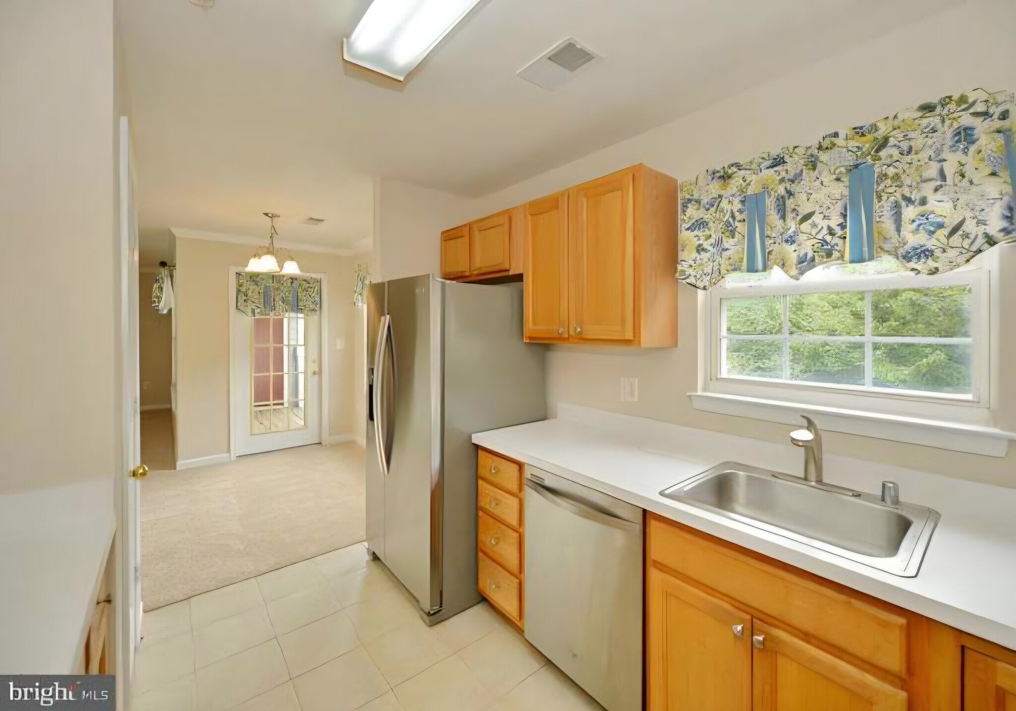 Building Photo - 511 Constellation Sq SE