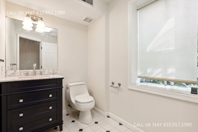 Building Photo - 544 Prescott Rd