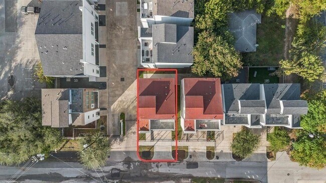 Building Photo - 6106 Clarkson Ln