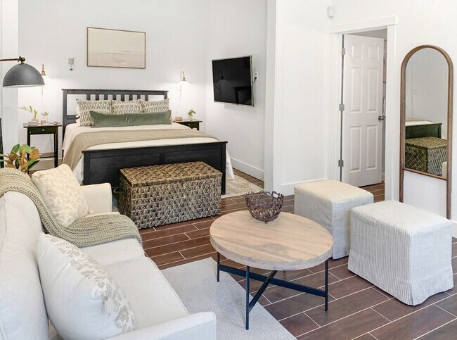 Building Photo - 3355 Saratoga Rd