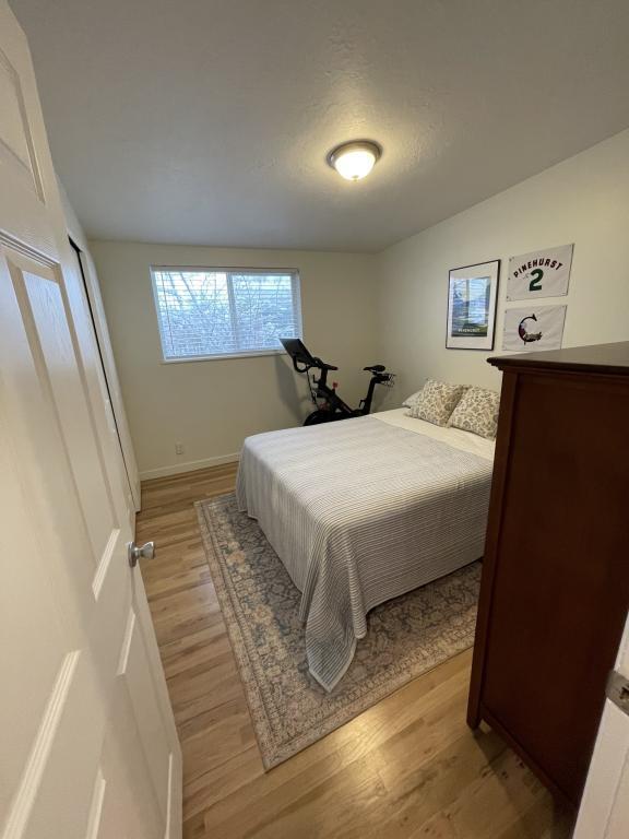 Building Photo - 872 Madsen Ln