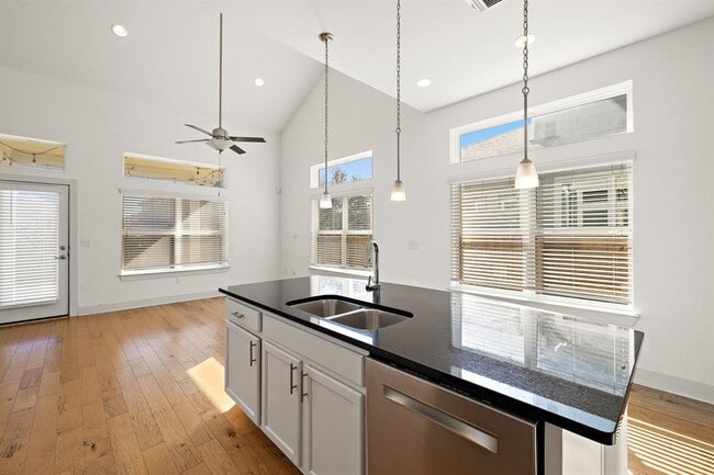 Building Photo - 7113 Cherry Beam Path