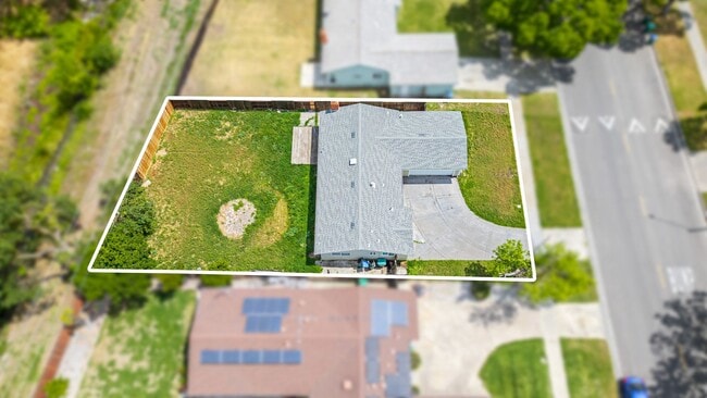 Building Photo - 3 bed 2 bath home for RENT in Stockton
