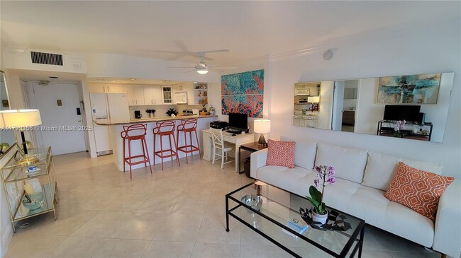 Building Photo - 401 Ocean Dr