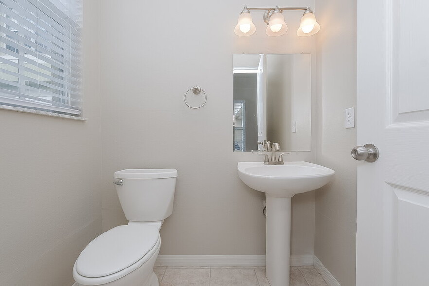Building Photo - 10608 Marlington Pl