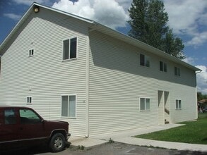 Building Photo - 125 S 4th W