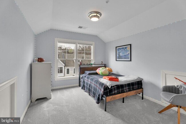 Building Photo - 92 Washington St