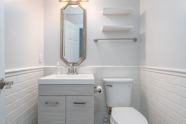 Building Photo - 4 Bedroom Home in Richland