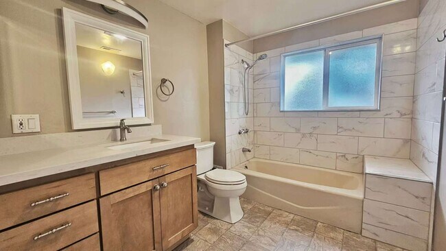 Building Photo - 7127 S 130th St