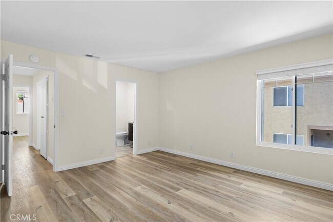 Building Photo - 2740 Gramercy Ave