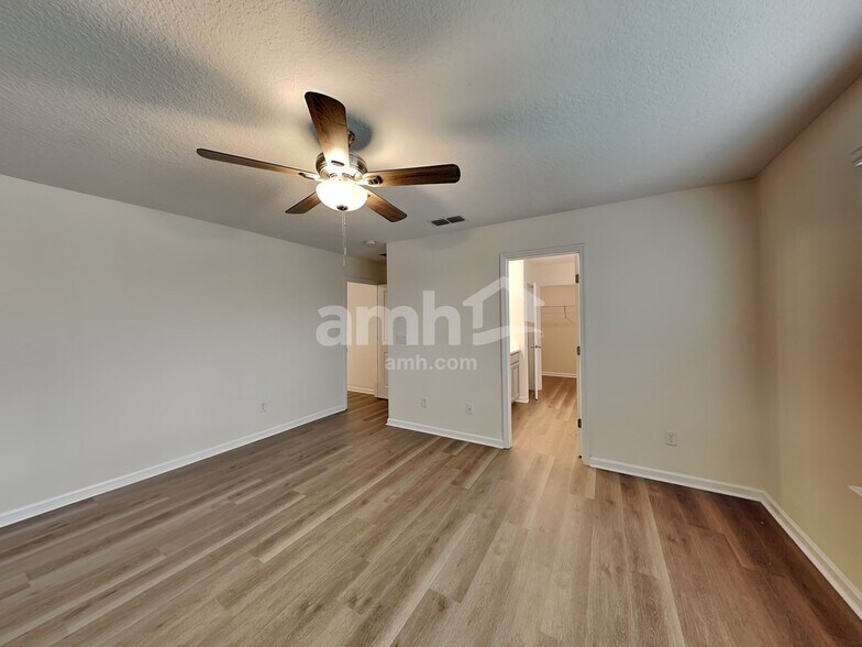 Building Photo - 173 Edge Park Trl