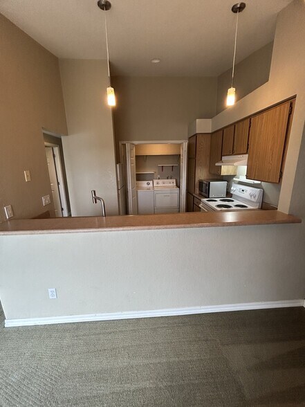 Building Photo - 1765 W Sunn Fjord Ln