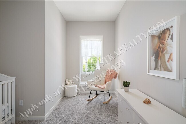 Building Photo - Brand New!! Townhome 3 Bed 2.5 Bath in Olathe-Available in JULY!!