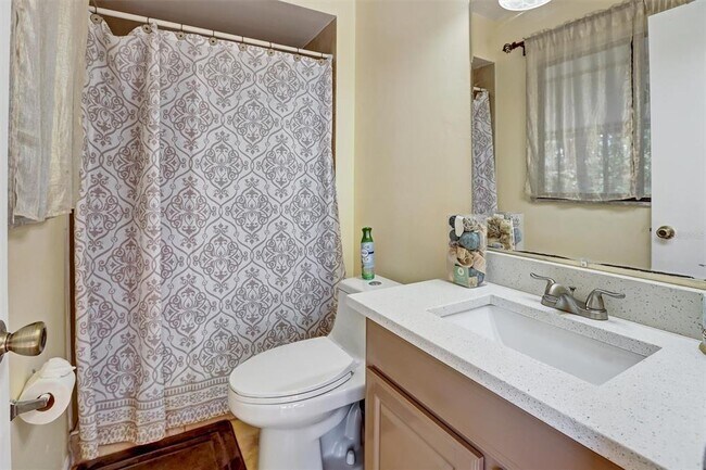 Building Photo - 700 Sunbury Ct
