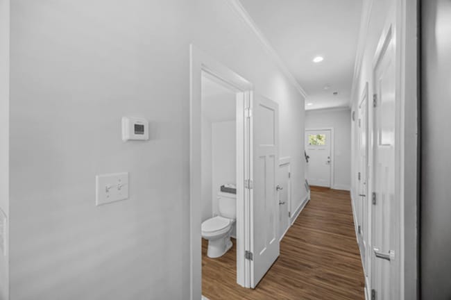 Building Photo - 3 Bed, 2.5 Bath - Lucky Penny - Furnished ...