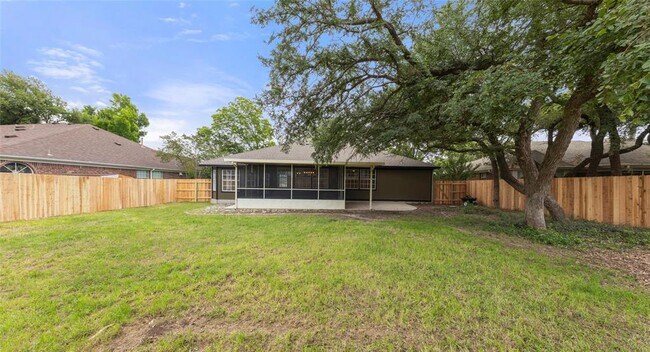 Building Photo - 412 Tamara Dr