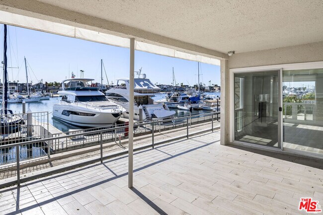 Building Photo - 919 Bayside Dr