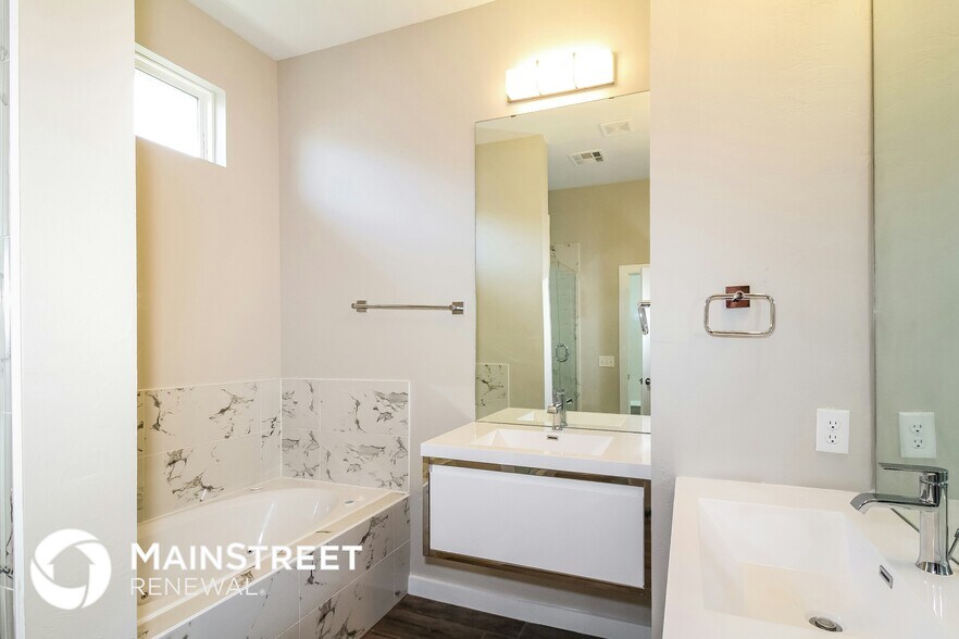 Building Photo - 11315 Paradise Out Ln